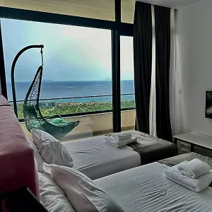 Wait 'n Sea 4* Himare